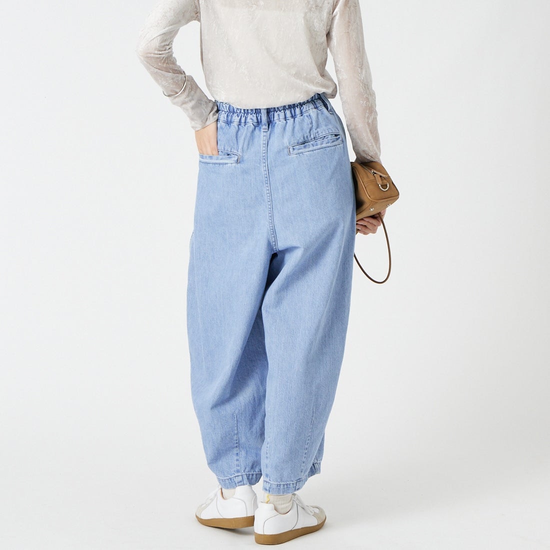 HARVESTY [ハーベスティ] 10ozデニムサーカスパンツ [A12626] 93 L.BLUE &&モデル身長：162cm 着用サイズ：0&&