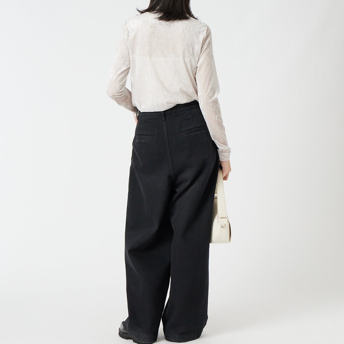 CLOCHE [クロシェ] クラッシュベロア タートルネックインナー [65085020] ｵﾌ &&モデル身長：162cm 着用サイズ：2&&