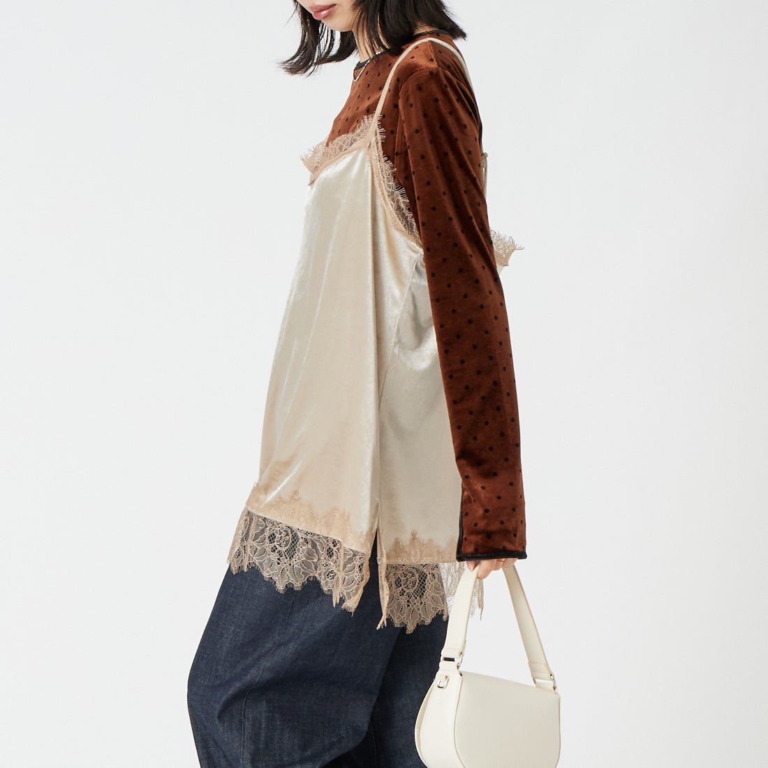 CLOCHE [クロシェ] ベロアレースキャミソール [65285646] ｱｲﾎﾞﾘｰ &&モデル身長：162cm 着用サイズ：2&&