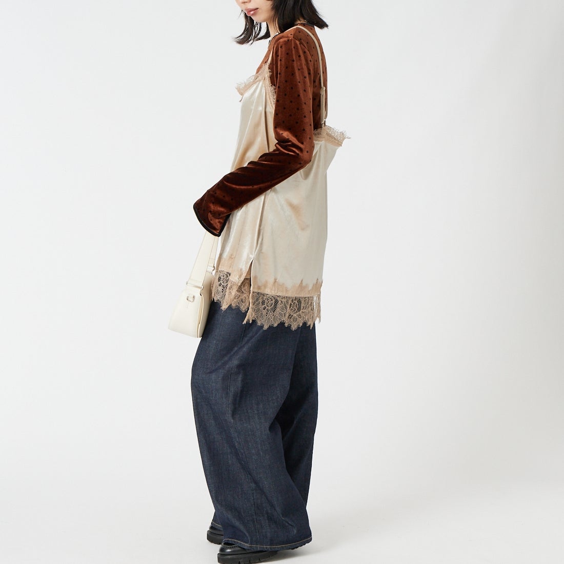 CLOCHE [クロシェ] ベロアレースキャミソール [65285646] ｱｲﾎﾞﾘｰ &&モデル身長：162cm 着用サイズ：2&&