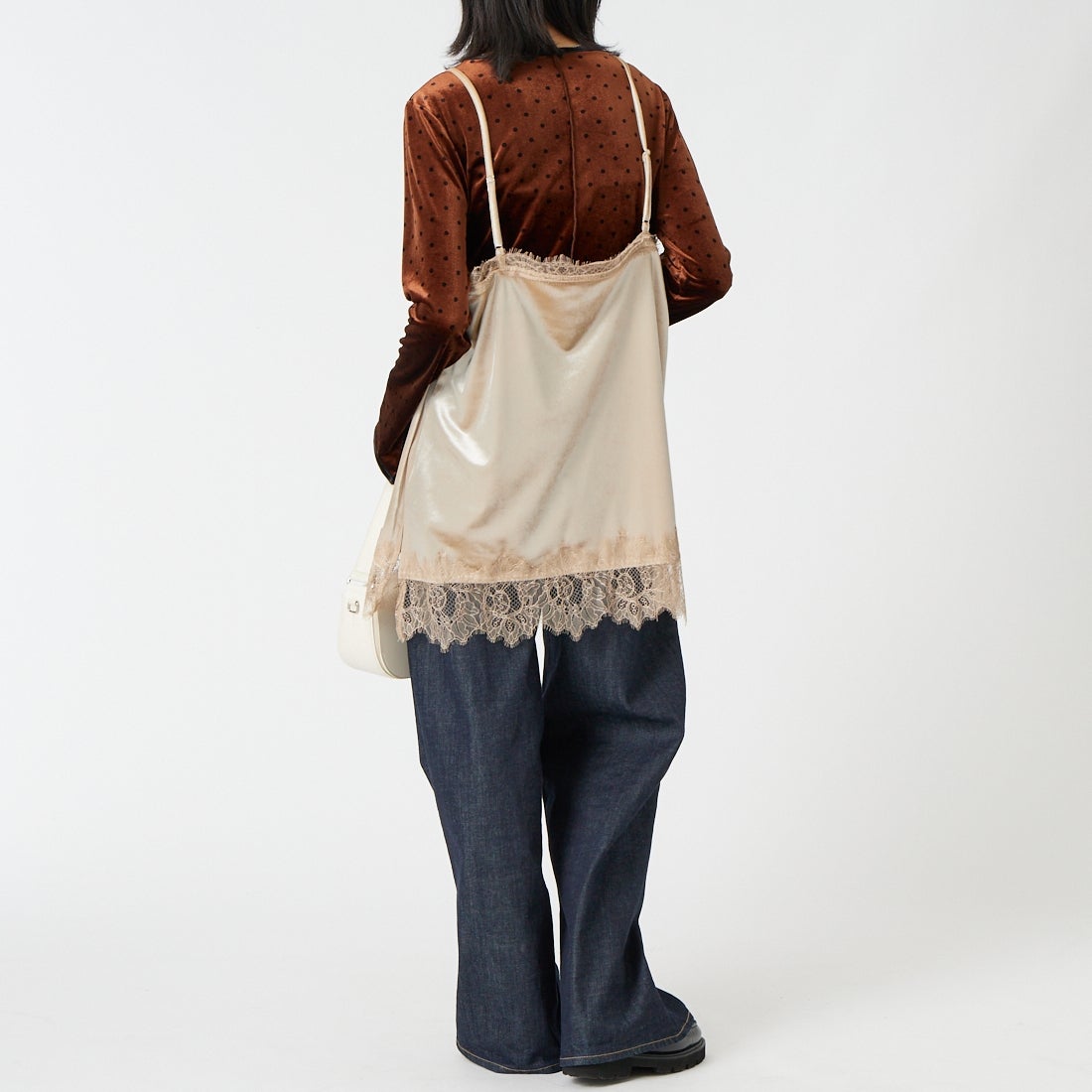 CLOCHE [クロシェ] ベロアレースキャミソール [65285646] ｱｲﾎﾞﾘｰ &&モデル身長：162cm 着用サイズ：2&&