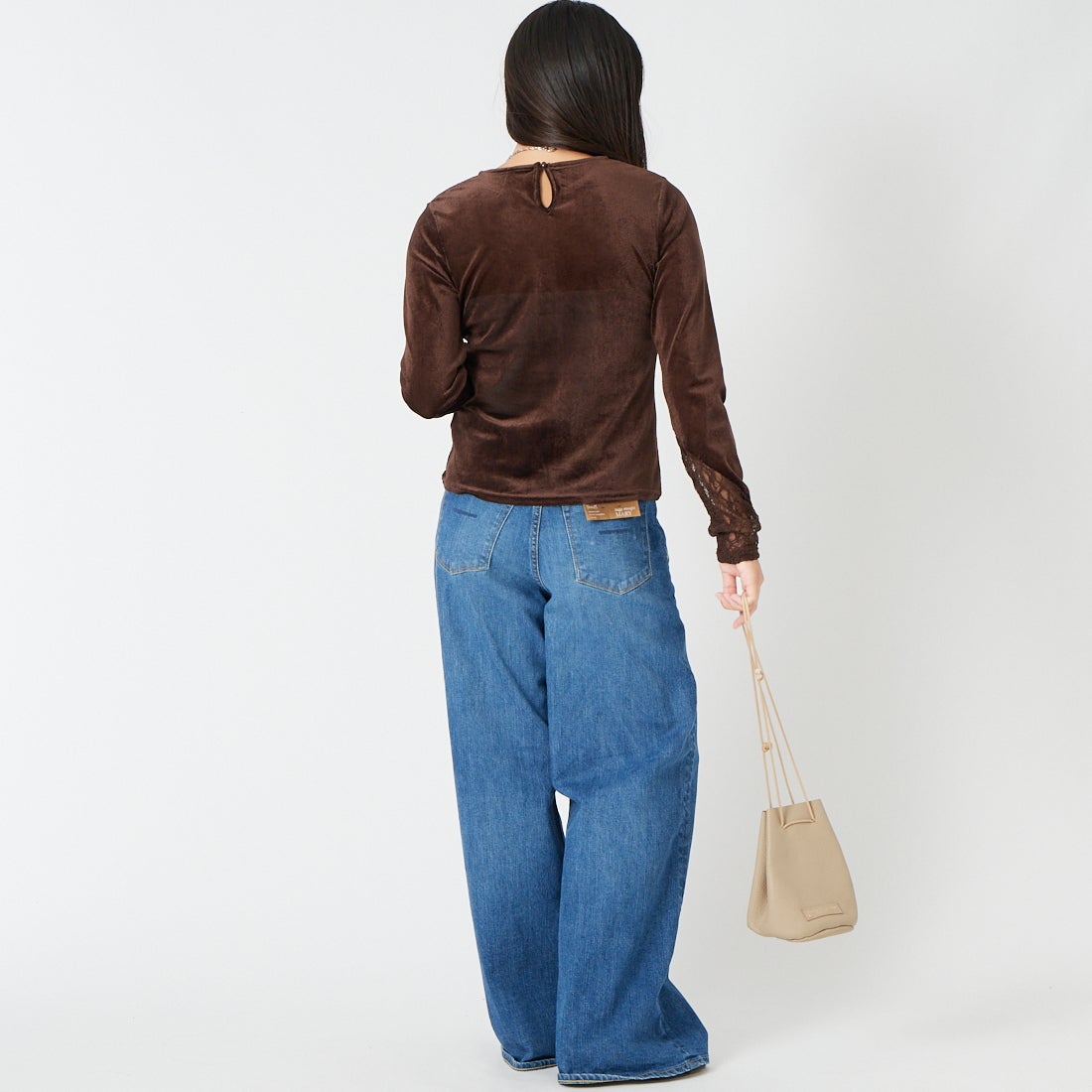 &g'aime [アンジェム] シアーベロア袖レーストップス [557-69111] ﾌﾞﾗｳﾝ &&モデル身長：162cm 着用サイズ：F&&