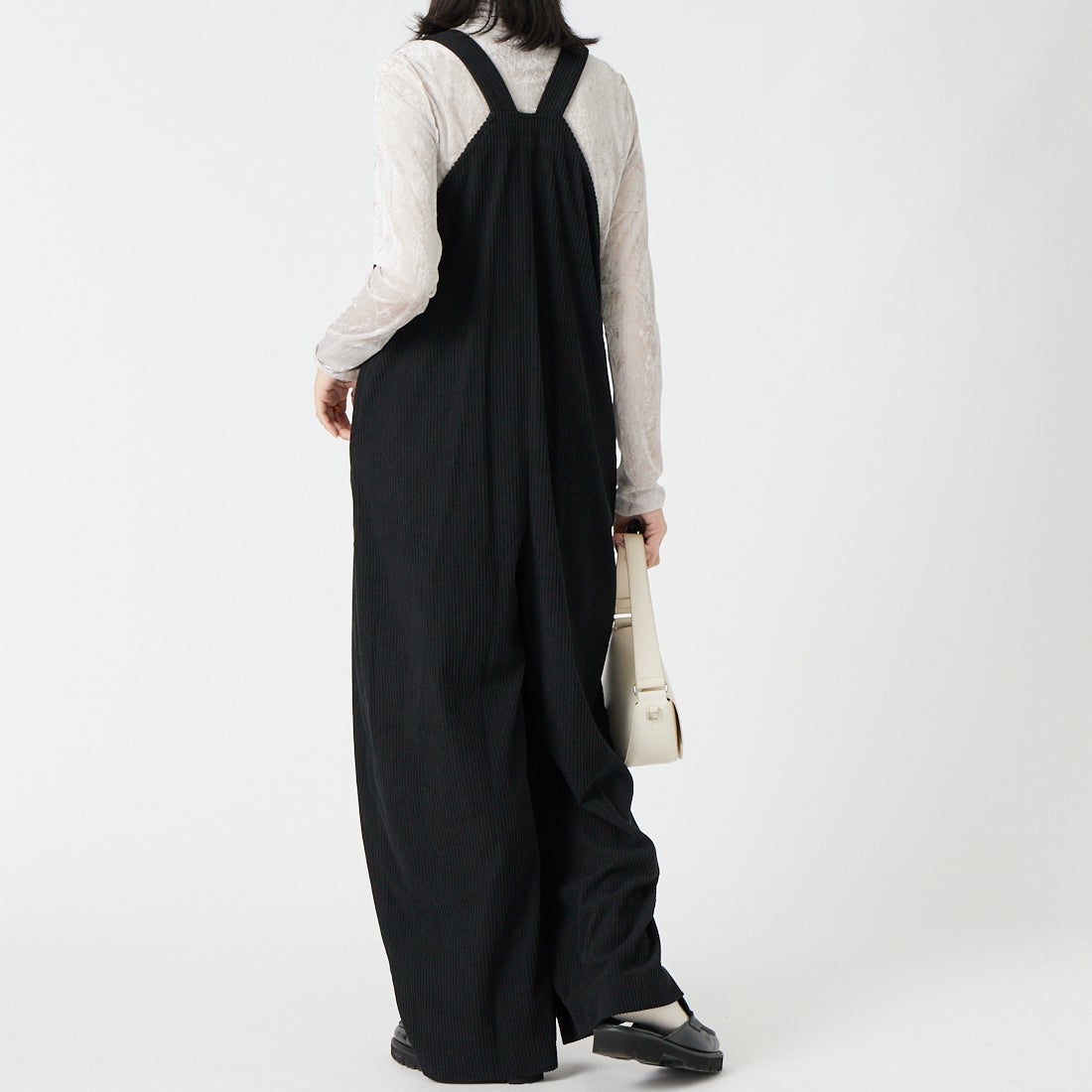 CLOCHE [クロシェ] コーデュロイサロペット [65286528] ﾌﾞﾗｯｸ &&モデル身長：162cm 着用サイズ：2&&