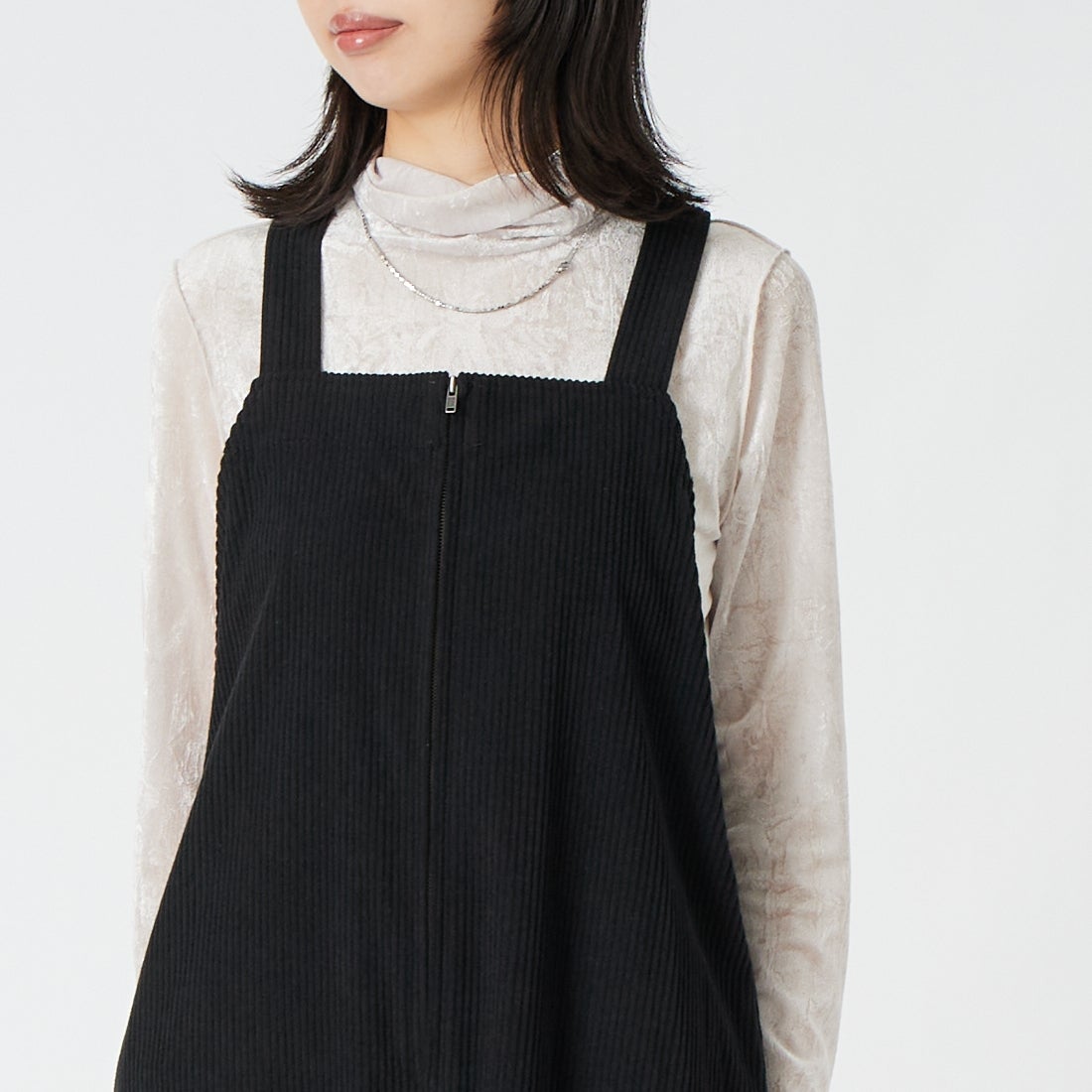 CLOCHE [クロシェ] コーデュロイサロペット [65286528] ﾌﾞﾗｯｸ &&モデル身長：162cm 着用サイズ：2&&