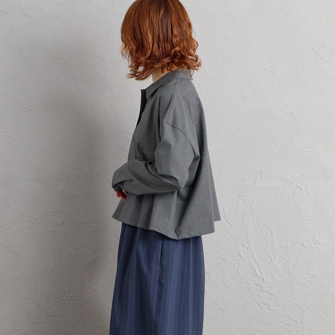 mizuiro ind [ミズイロインド] T/Rワイドシャツ [3-230129] 92 C.GRAY &&モデル身長：158cm 着用サイズ：F&&