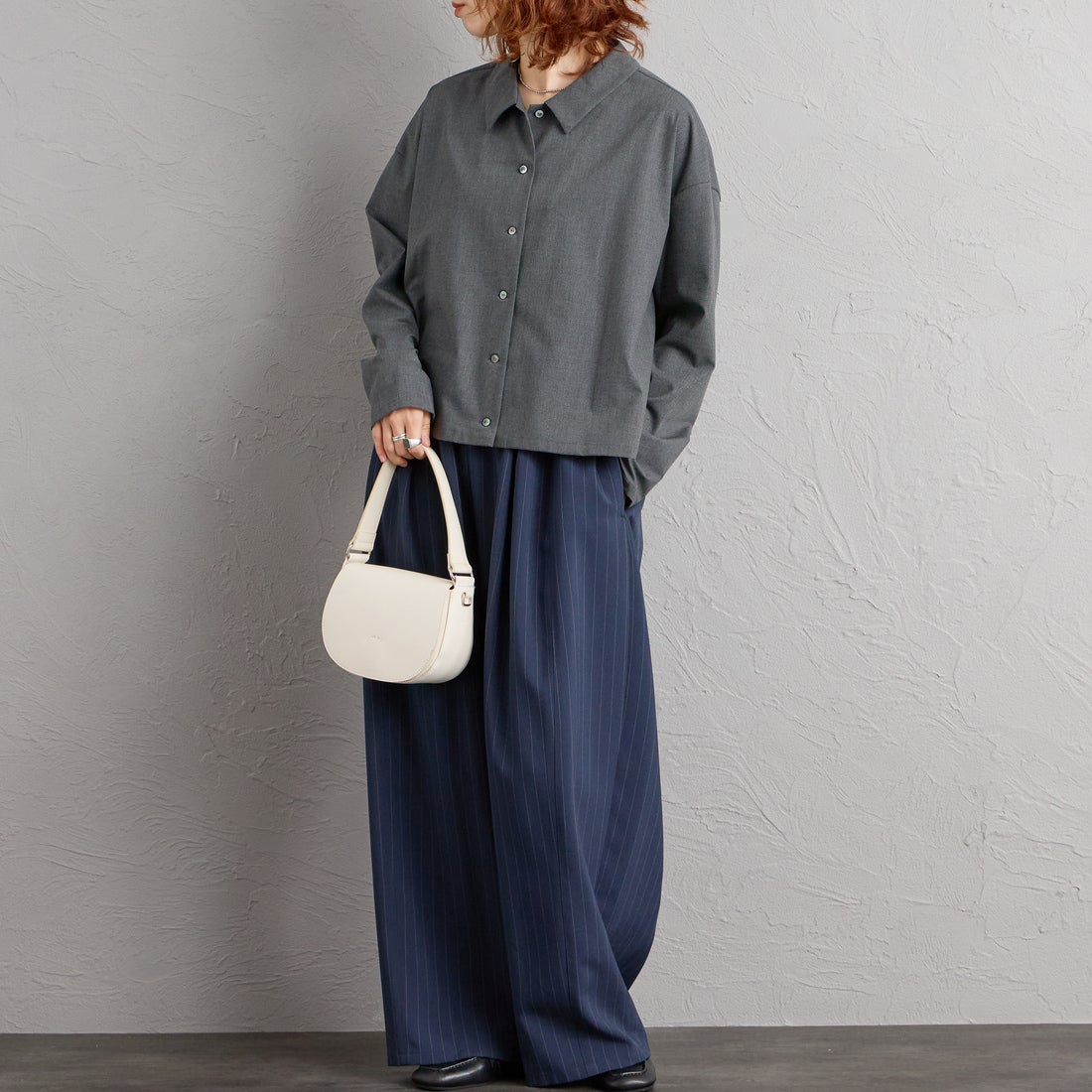 mizuiro ind [ミズイロインド] T/Rワイドシャツ [3-230129] 92 C.GRAY &&モデル身長：158cm 着用サイズ：F&&
