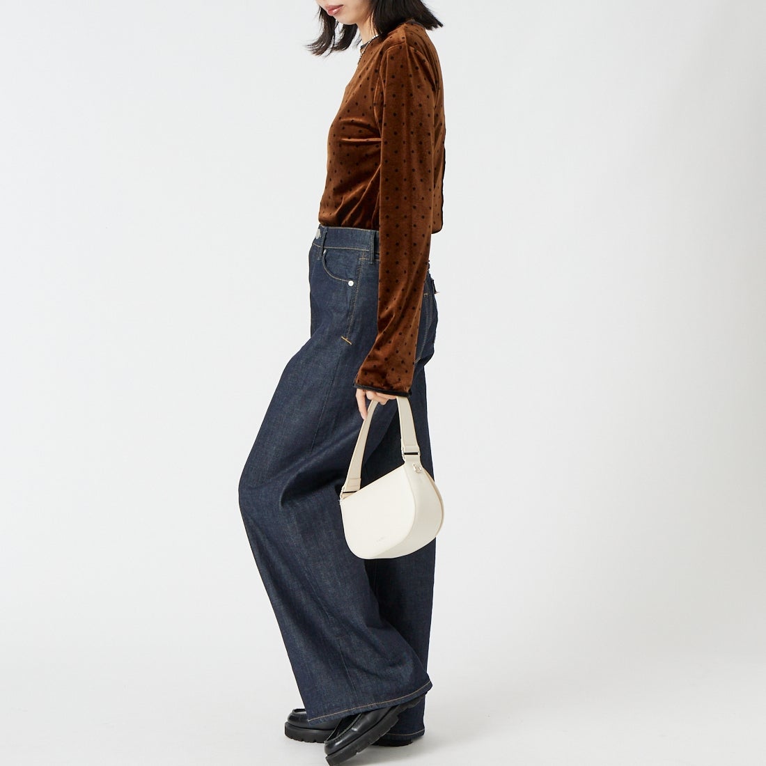 Jeans Factory Clothes [ジーンズファクトリークローズ] パイピングベロアドットプルオーバー [04338-AD] BROWN &&モデル身長：162cm 着用サイズ：F&&
