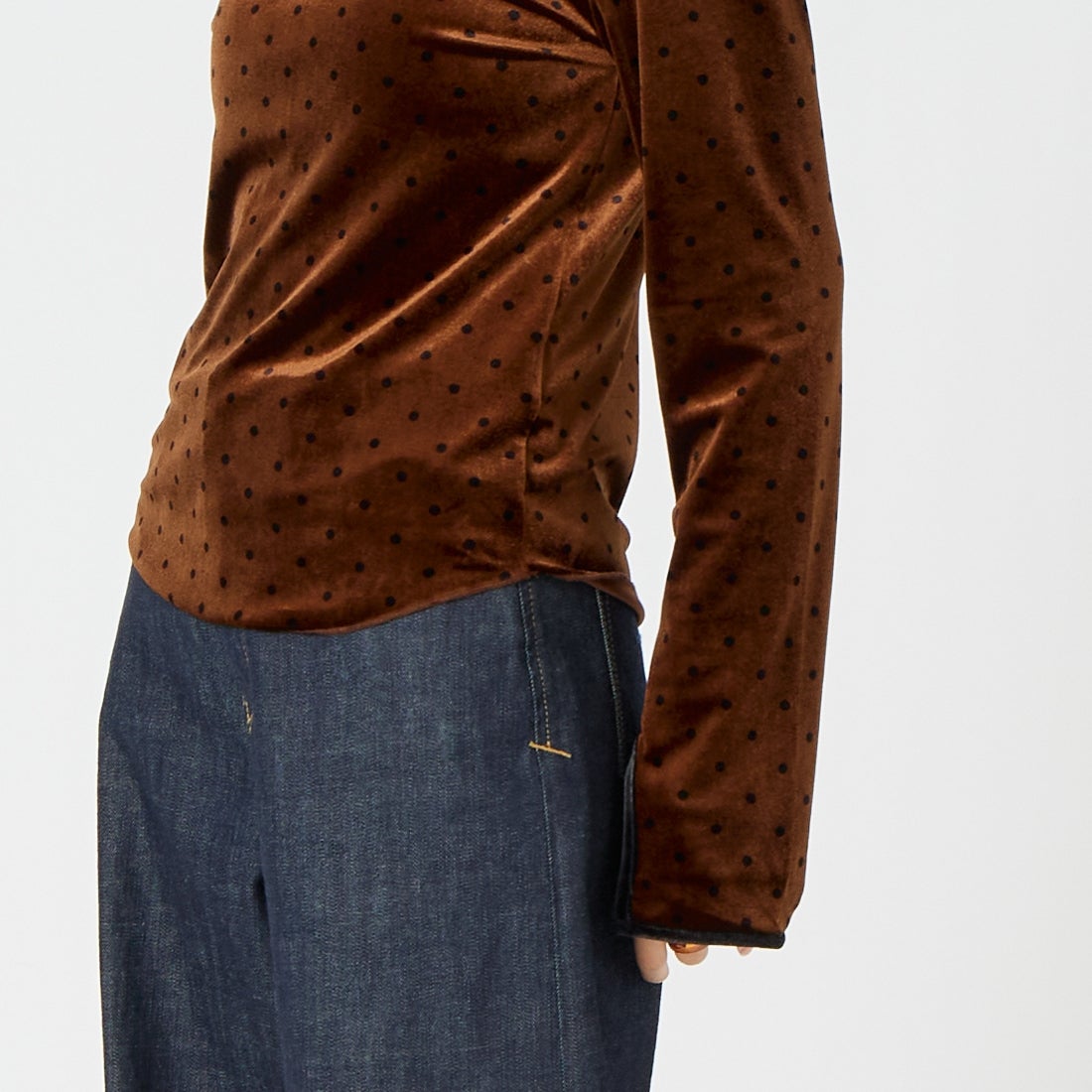 Jeans Factory Clothes [ジーンズファクトリークローズ] パイピングベロアドットプルオーバー [04338-AD] BROWN &&モデル身長：162cm 着用サイズ：F&&