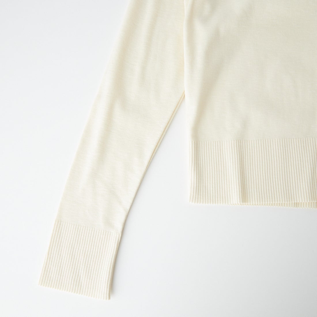 A.P.C. [アー・ペー・セー] APCロゴニットカーディガン [TOP-CORA-JERSEY] 91 ECRU