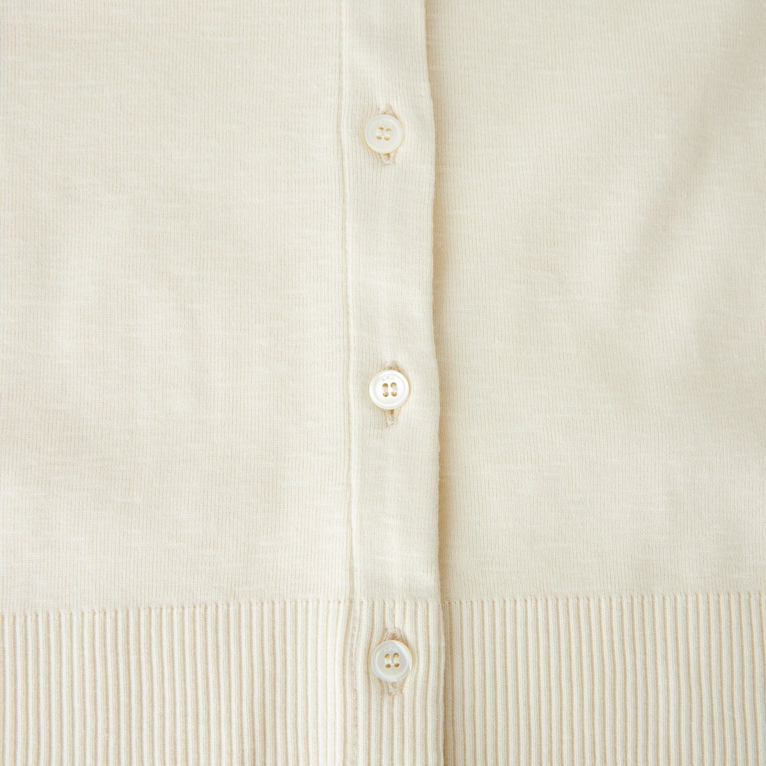 A.P.C. [アー・ペー・セー] APCロゴニットカーディガン [TOP-CORA-JERSEY] 91 ECRU