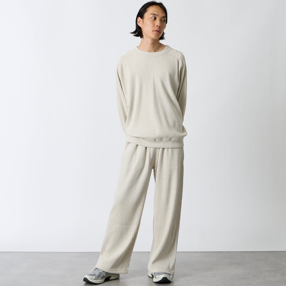 iori [イオリ] 別注 ランダムリブロングスリーブスウェット [IORI92-JF] OATMEAL &&モデル身長：175cm 着用サイズ：2&&