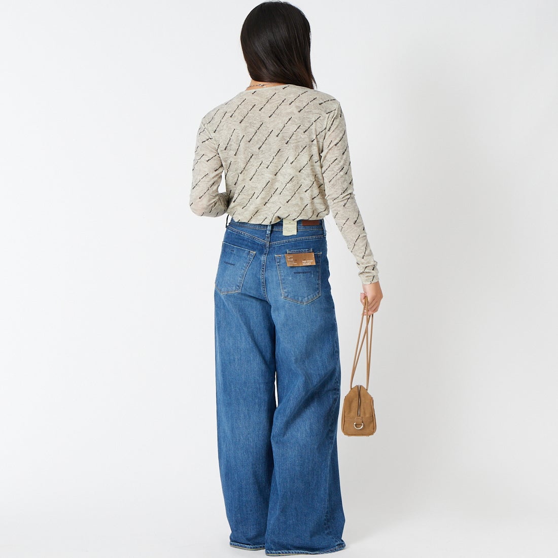 ROTA CANAL [ロタ カナル] フロッキープリントシアートップス [3205-262002] CHARCOAL &&モデル身長：162cm 着用サイズ：F&&