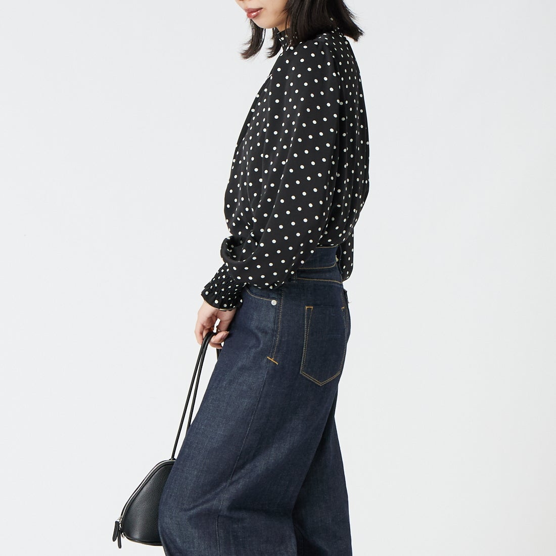 Jf Ready Made [ジェイエフレディメイド] シャーリングネックブラウス [3204303] 064 ﾌﾞﾗｯｸ &&モデル身長：162cm 着用サイズ：F&&