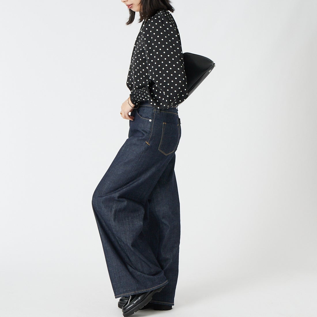 Jf Ready Made [ジェイエフレディメイド] シャーリングネックブラウス [3204303] 064 ﾌﾞﾗｯｸ &&モデル身長：162cm 着用サイズ：F&&