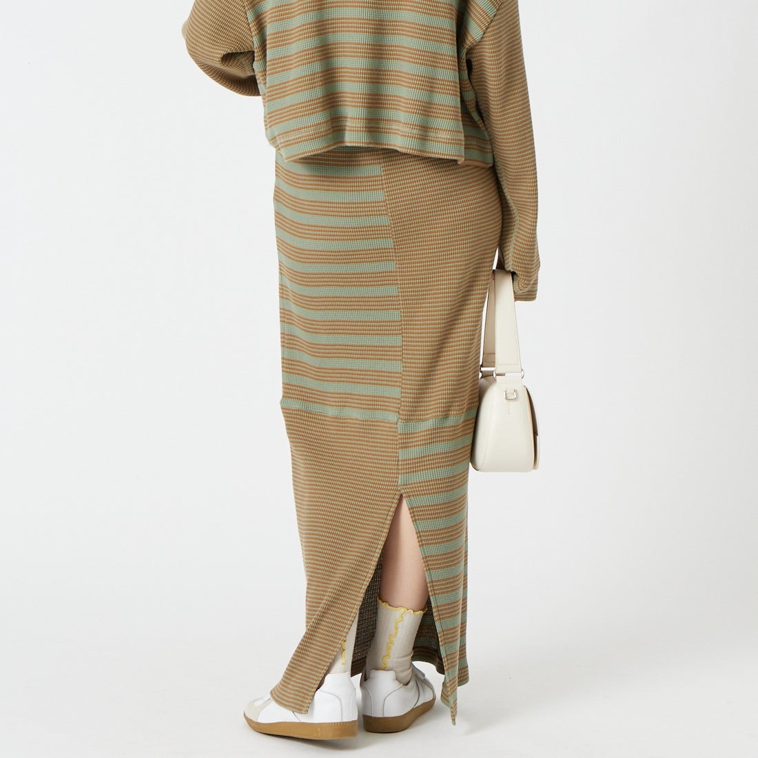 Robert P.Miller [ロバートピーミラー] ワッフルスカート [RM264-2299] OLV/BEG &&モデル身長：162cm 着用サイズ：F&&