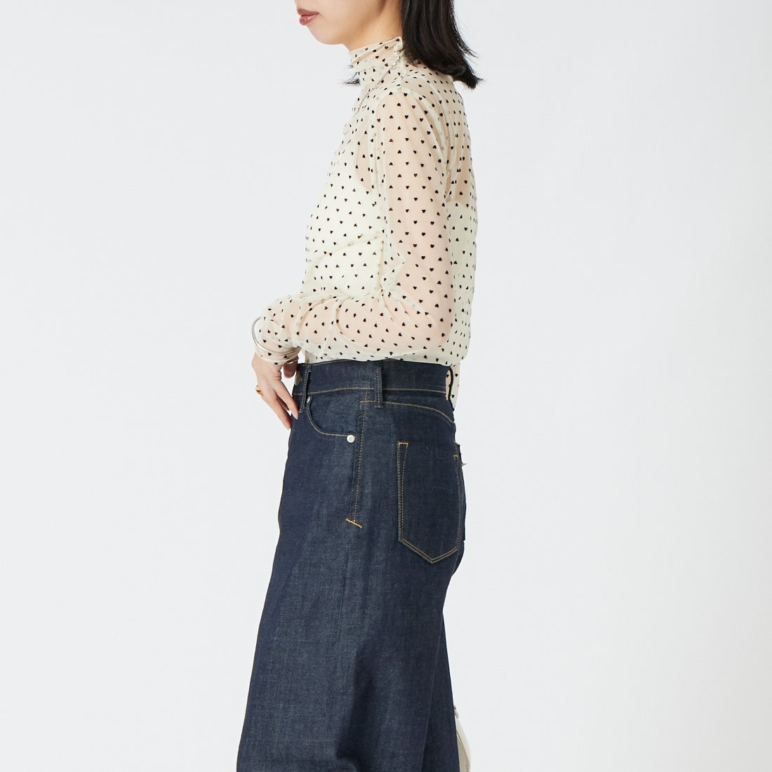 Jeans Factory Clothes [ジーンズファクトリークローズ] フロッキーハートチュールトップス [04339-AD] OFF WHITE &&モデル身長：162cm 着用サイズ：F&&