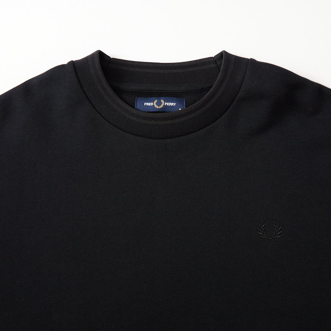 FRED PERRY [フレッドペリー] ツインティップライン オーバーサイズ ワンポイントロゴ刺繍スウェット [M3497] 102 BLACK