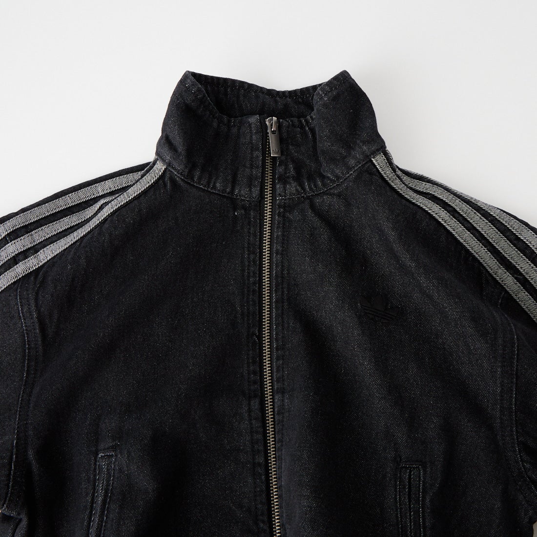 adidas Originals [アディダス オリジナルス] ファイヤーバード デニムトラックトップ [RO622] IB6917