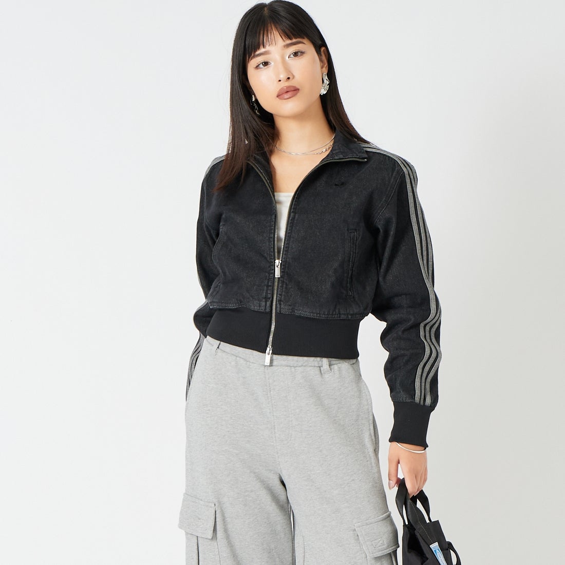 adidas Originals [アディダス オリジナルス] ファイヤーバード デニムトラックトップ [RO622] IB6917 &&モデル身長：162cm 着用サイズ：S&&