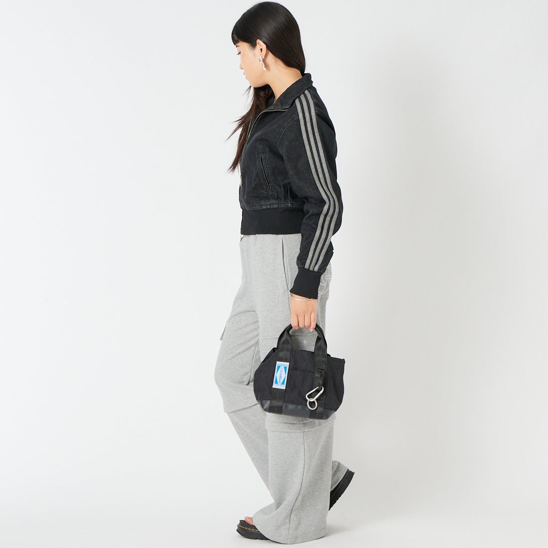 adidas Originals [アディダス オリジナルス] ファイヤーバード デニムトラックトップ [RO622] IB6917 &&モデル身長：162cm 着用サイズ：S&&