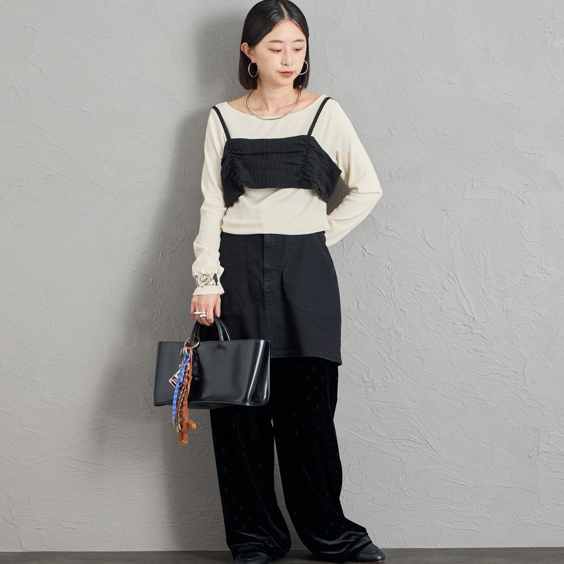 nenom [ネノム] 2WAY ボートネック オフショルカットソー [NE26332010] 02 OFF &&モデル身長：150cm 着用サイズ：F&&