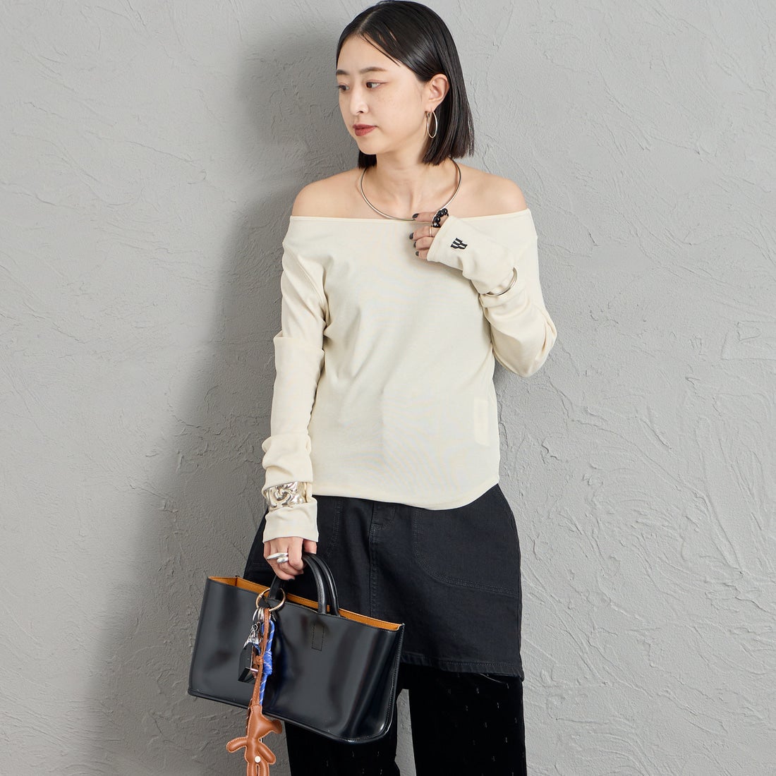 nenom [ネノム] 2WAY ボートネック オフショルカットソー [NE26332010] 02 OFF &&モデル身長：150cm 着用サイズ：F&&