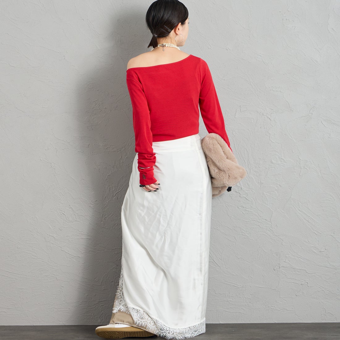 nenom [ネノム] 2WAY ボートネック オフショルカットソー [NE26332010] 46 RED &&モデル身長：150cm 着用サイズ：F&&