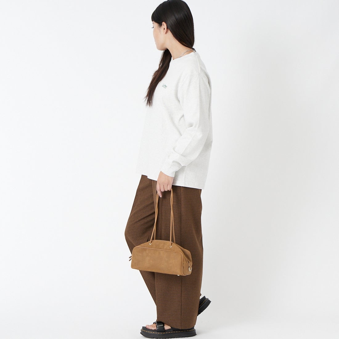 L.L.BEAN [エルエルビーン] Union ロングスリーブTシャツ [6475-5136] 19 BIRCH &&モデル身長：162cm 着用サイズ：M&&