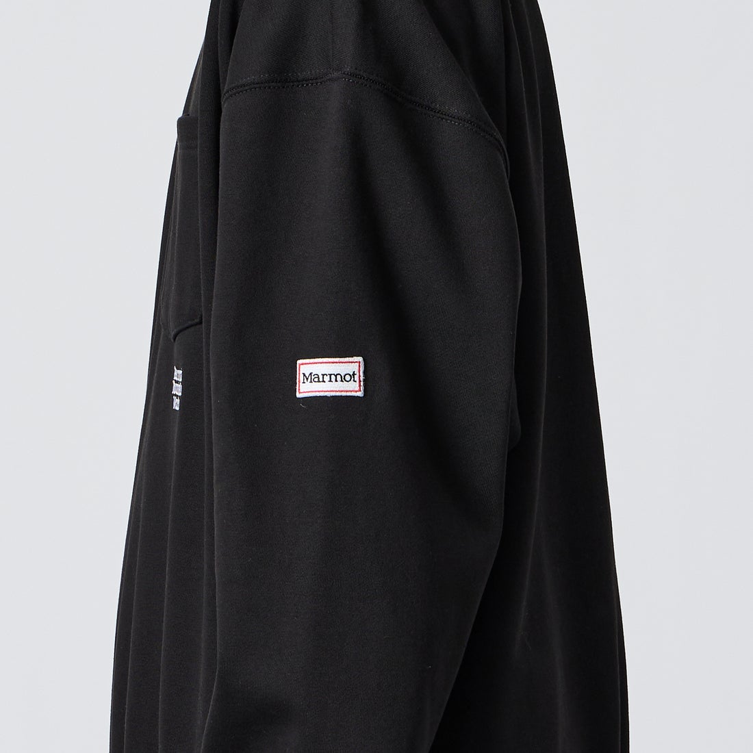 Marmot [マーモット] 別注 ワンポイントロゴ刺繍 ポケットスウェット [MTFW26USW331IN-JF] BLACK