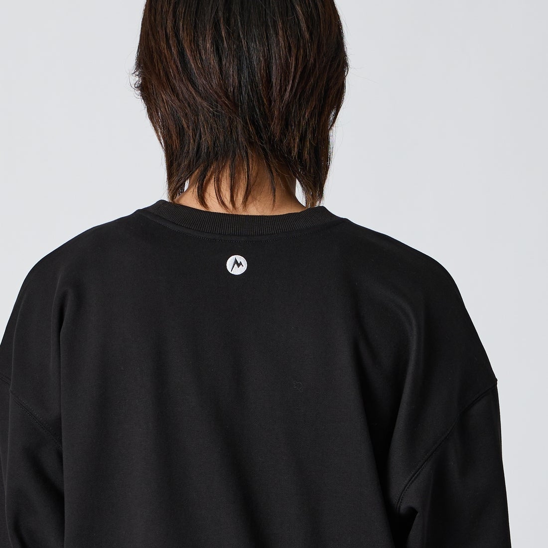 Marmot [マーモット] 別注 ワンポイントロゴ刺繍 ポケットスウェット [MTFW26USW331IN-JF] BLACK