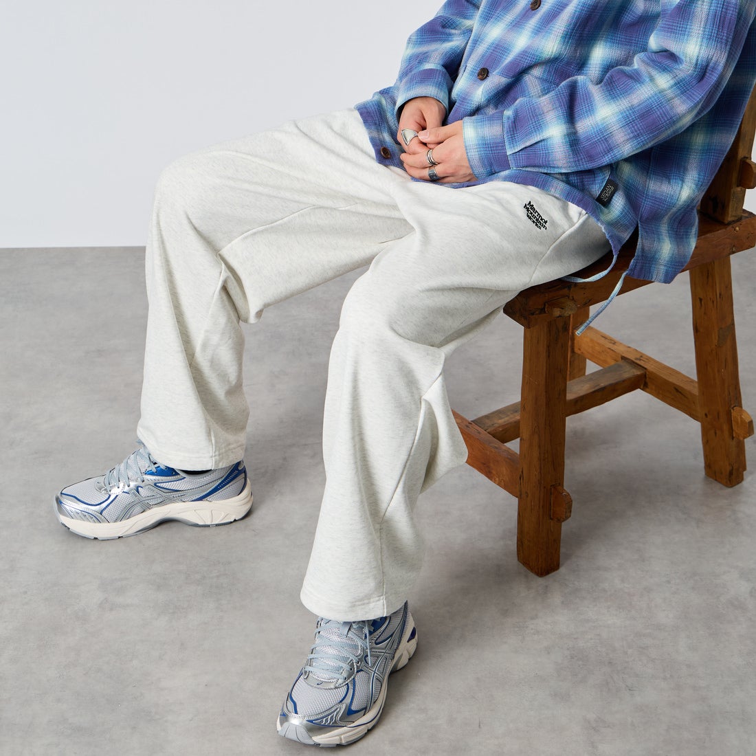 ASH GRAY&&モデル身長：177cm 着用サイズ：L&&