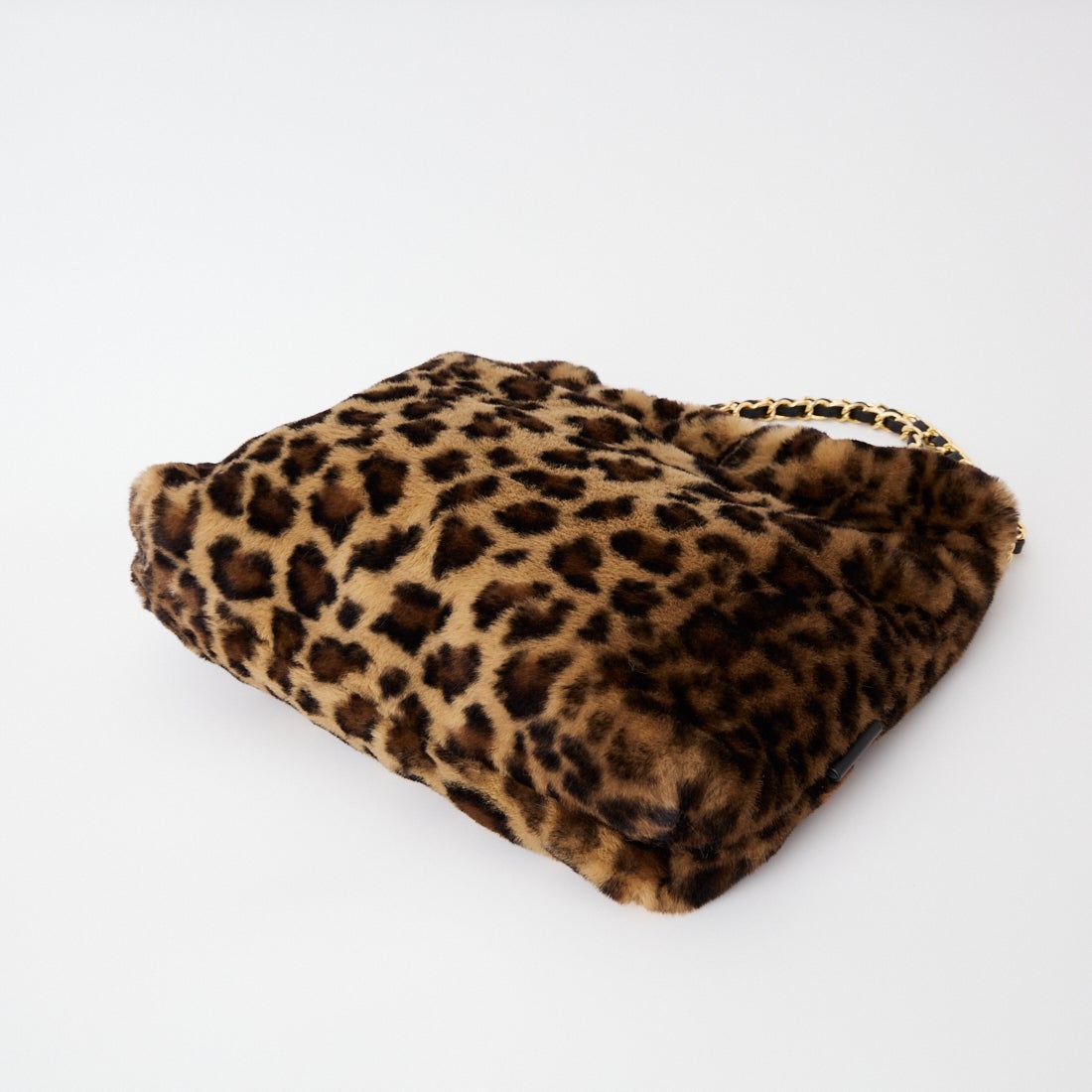 VIOLAd'ORO [ヴィオラドーロ] ELMO エコファーチェーンバッグ [V-9063] LEOPARD