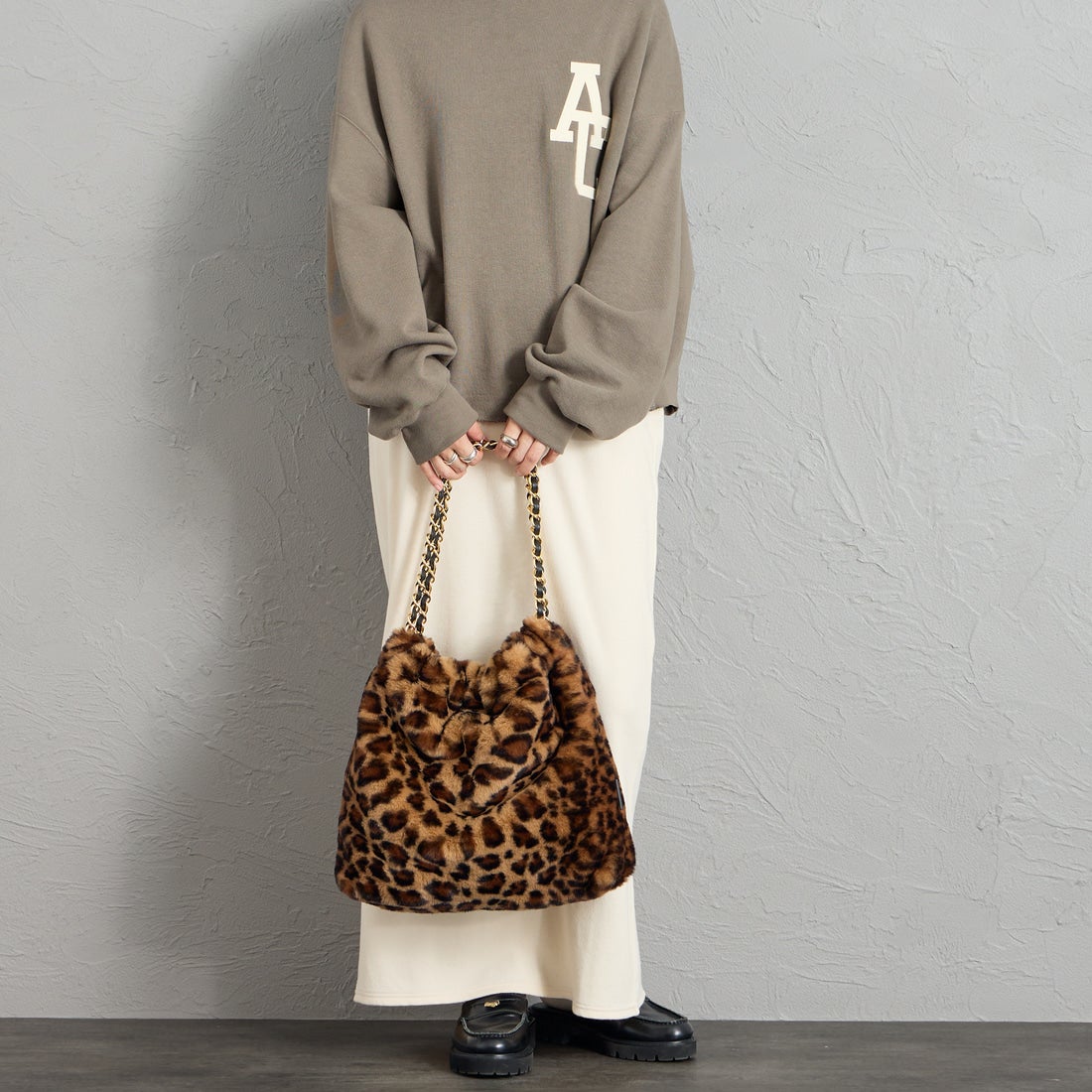 VIOLAd'ORO [ヴィオラドーロ] ELMO エコファーチェーンバッグ [V-9063] LEOPARD