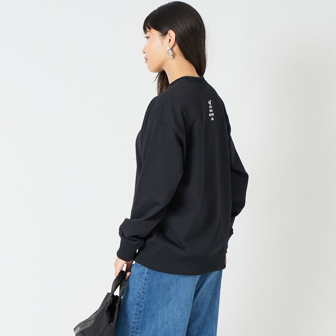 THE NORTH FACE [ザ ノースフェイス] ズーピッカークルー [NT62638] K &&モデル身長：162cm 着用サイズ：S&&