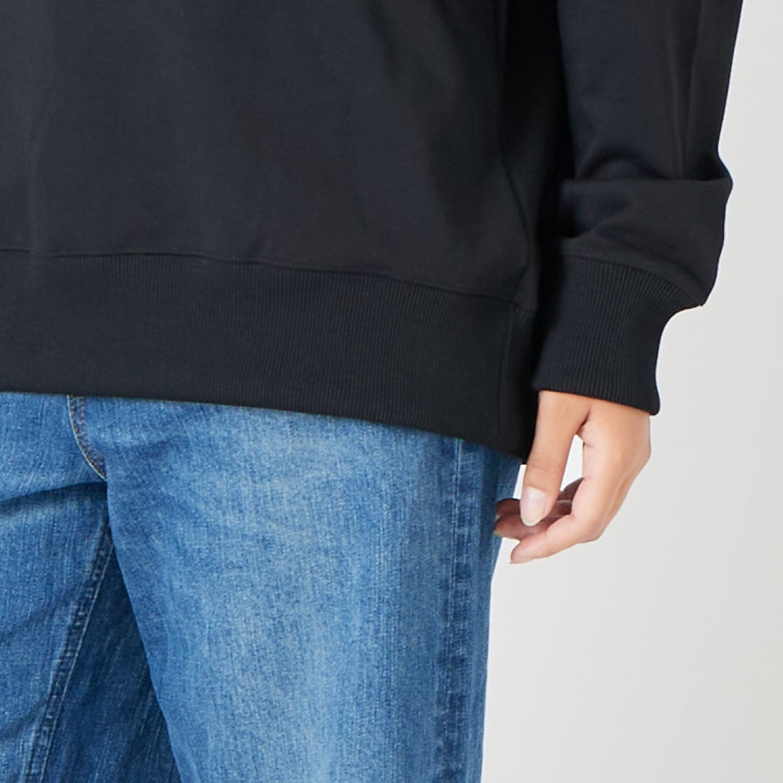 THE NORTH FACE [ザ ノースフェイス] ズーピッカークルー [NT62638] K &&モデル身長：162cm 着用サイズ：S&&
