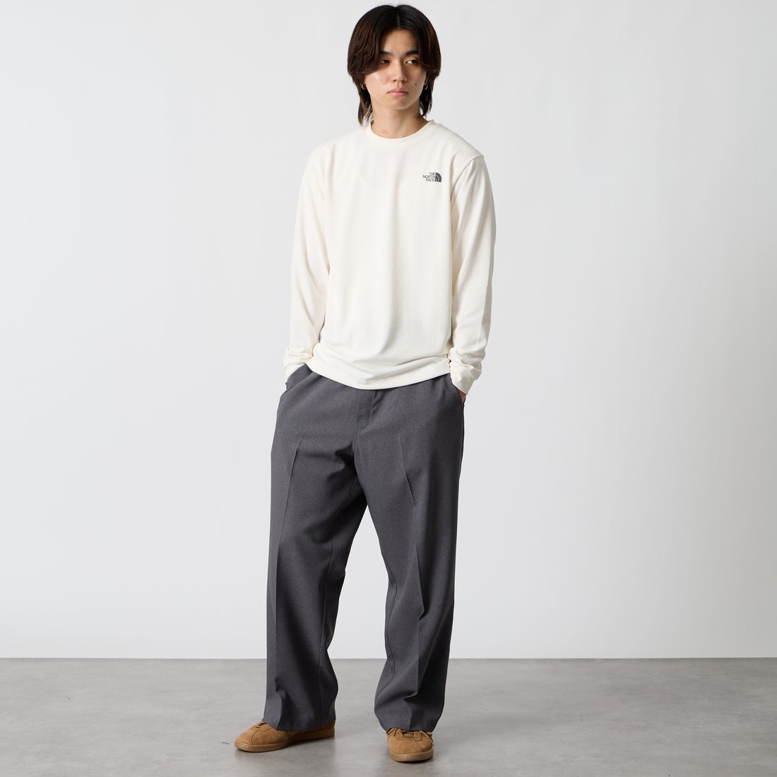 THE NORTH FACE [ザ ノースフェイス] ロングスリーブスノーレッククルー [NT82690] OW &&モデル身長：177cm 着用サイズ：M&&FACE [ザ ノースフェイス] ロングスリーブスノーレッククルー [NT82690] OW