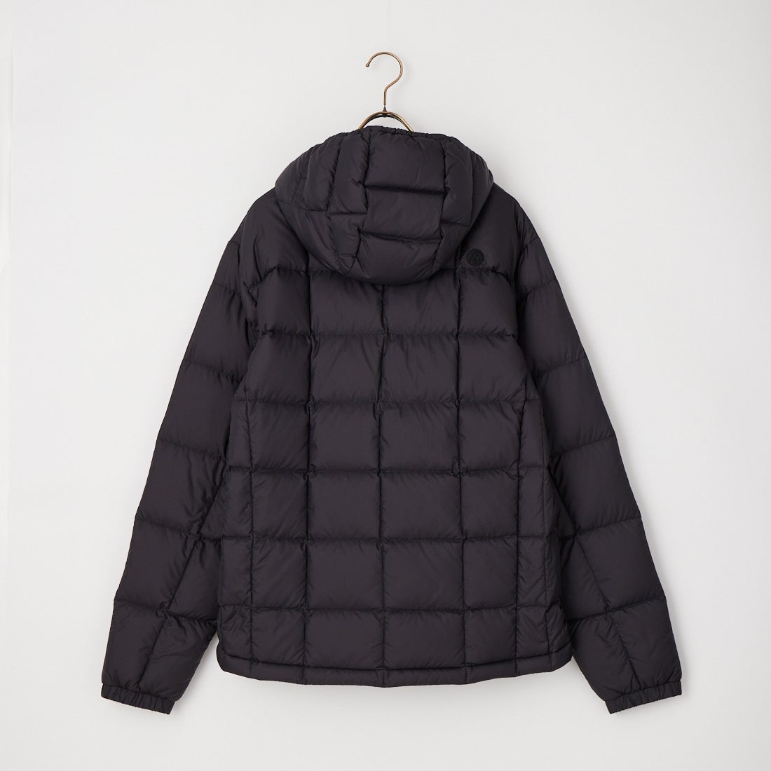 Marmot [マーモット] 別注 フード付き ライトダウンジャケット [MTFW26UDW328IN-JF] BLACK