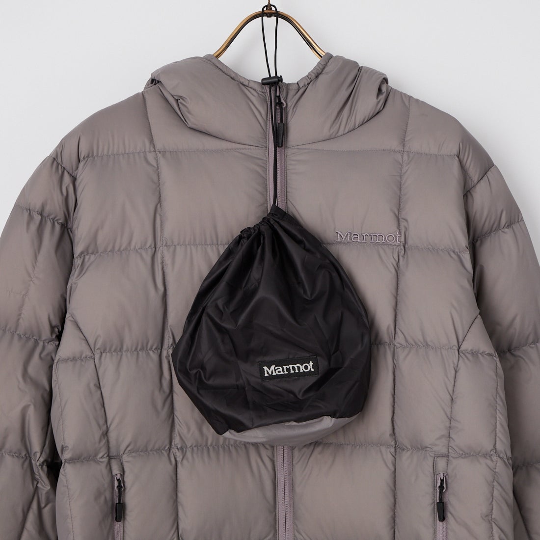 Marmot [マーモット] 別注 フード付き ライトダウンジャケット [MTFW26UDW328IN-JF] WARM GRAY