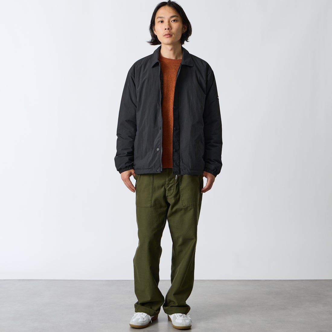 Marmot [マーモット] 別注 プリマロフト 中綿入りコーチジャケット [MTFW26UJK327IN-JF] BLACK &&モデル身長：175cm 着用サイズ：M&&