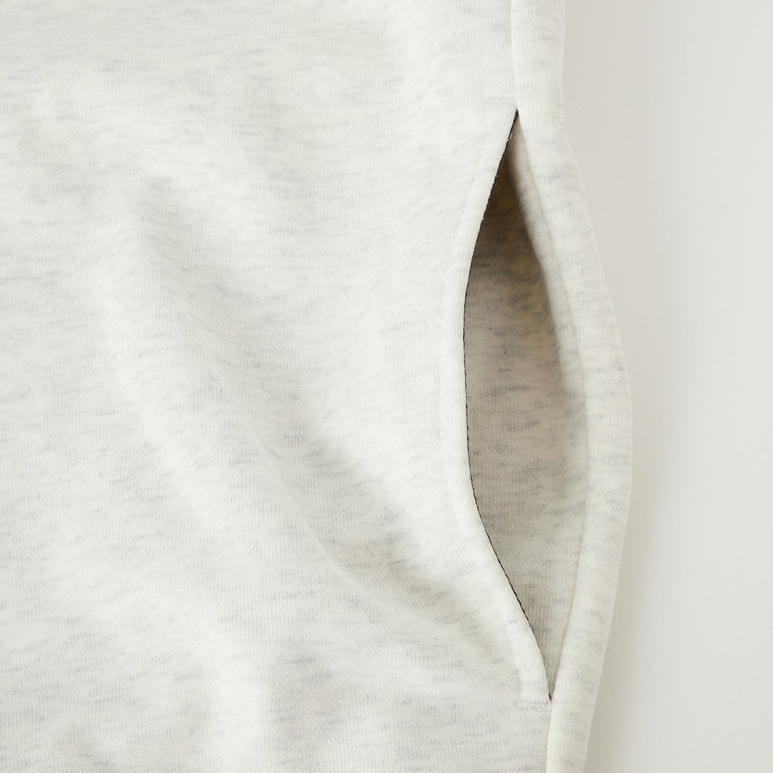 Marmot [マーモット] 別注 ワンポイントロゴ刺繍 ジップパーカー [MTFW26USW333IN-JF] ASH GRAY