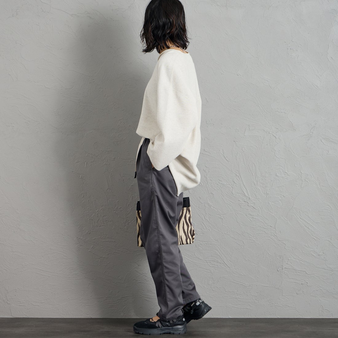 GRAMiCCi [グラミチ] 別注 T/C エブリデイパンツ [GMP6-F1025-JF] CHARCOAL &&モデル身長：160cm 着用サイズ：S&&