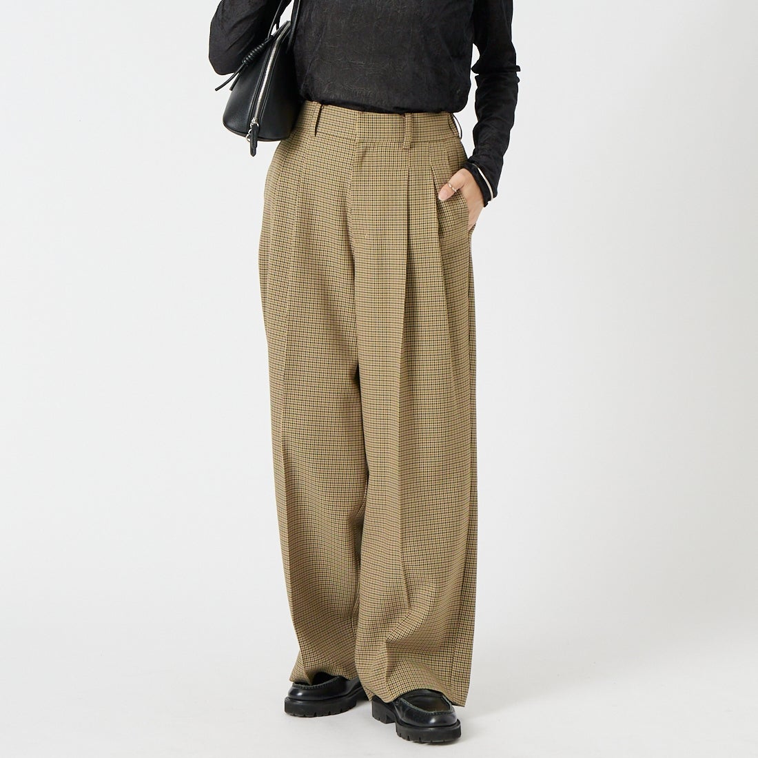 ﾍﾞｰｼﾞｭﾁｪｯｸ&&モデル身長：162cm 着用サイズ：36&&