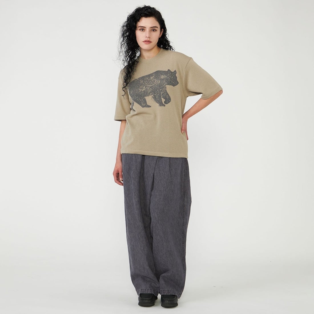 THE NORTH FACE PURPLE LABEL [ザ ノースフェイス パープルレーベル] リネンコットンデニム フィールドラップパンツ [N26FC030] H GRAY &&モデル身長：161cm 着用サイズ：WS&&