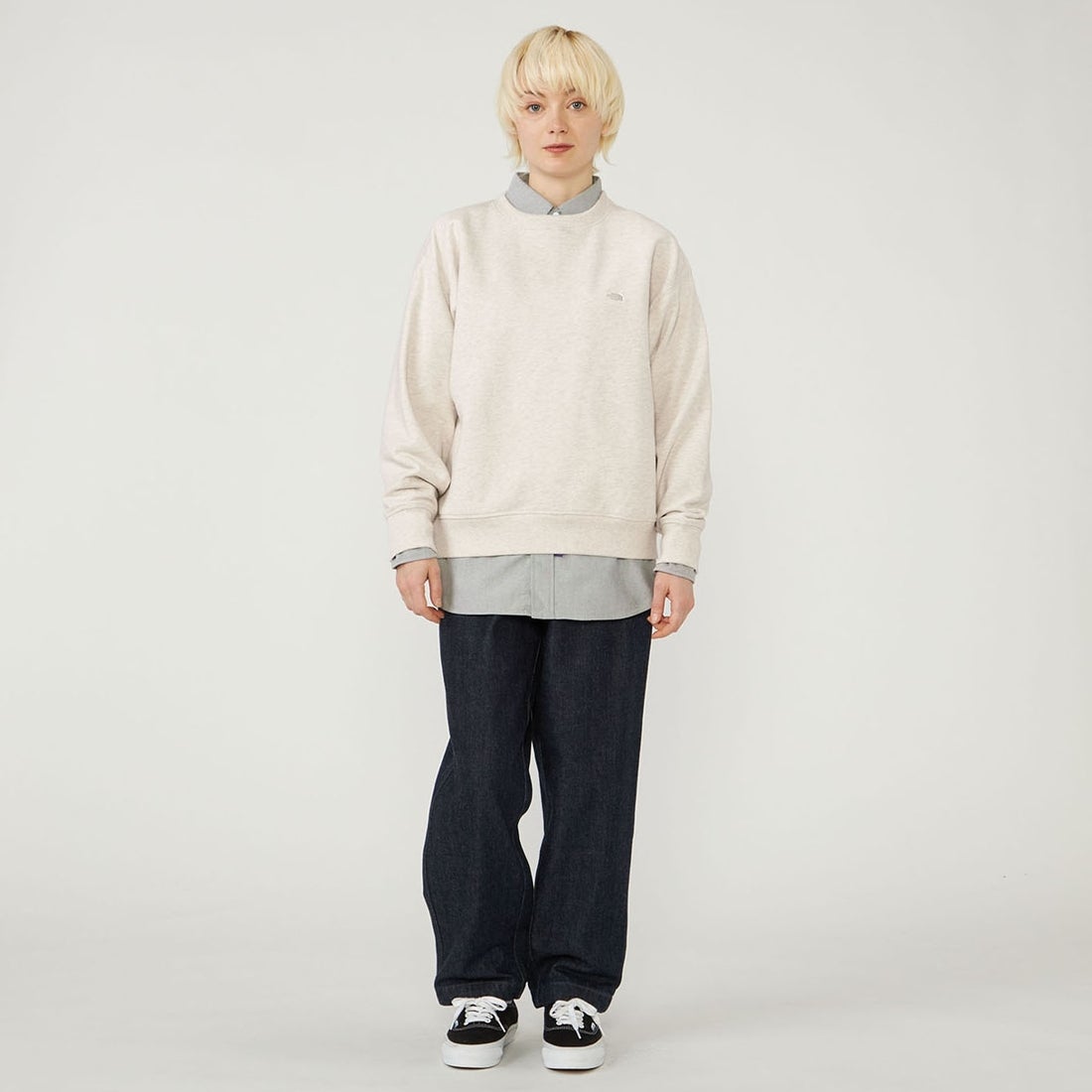 THE NORTH FACE PURPLE LABEL [ザ ノースフェイス パープルレーベル] フィールド クルーネック スウェットシャツ [N26SH059] OM OATMEAL &&モデル身長：161cm 着用サイズ：WS&&