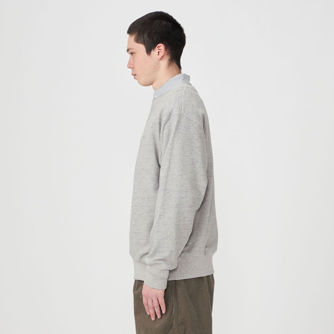 THE NORTH FACE PURPLE LABEL [ザ ノースフェイス パープルレーベル] フィールド クルーネック スウェットシャツ [N26SH059] Z MIX GRAY &&モデル身長：177cm 着用サイズ：M&&