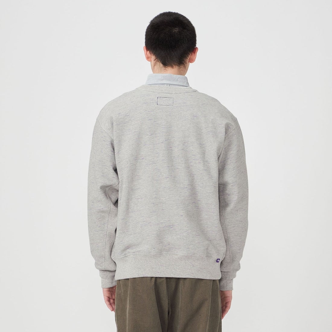THE NORTH FACE PURPLE LABEL [ザ ノースフェイス パープルレーベル] フィールド クルーネック スウェットシャツ [N26SH059] Z MIX GRAY &&モデル身長：177cm 着用サイズ：M&&