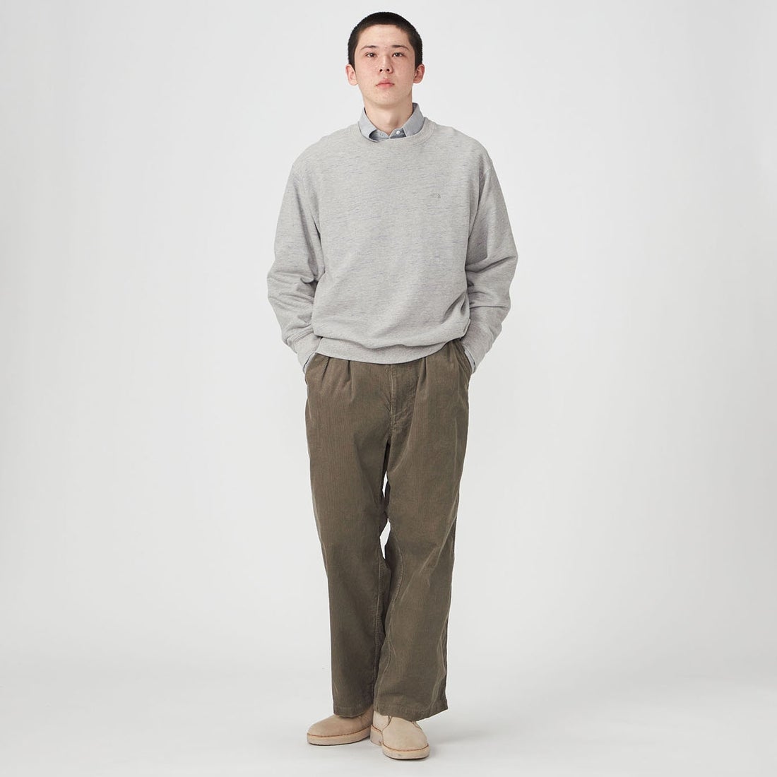 THE NORTH FACE PURPLE LABEL [ザ ノースフェイス パープルレーベル] フィールド クルーネック スウェットシャツ [N26SH059] Z MIX GRAY &&モデル身長：177cm 着用サイズ：M&&