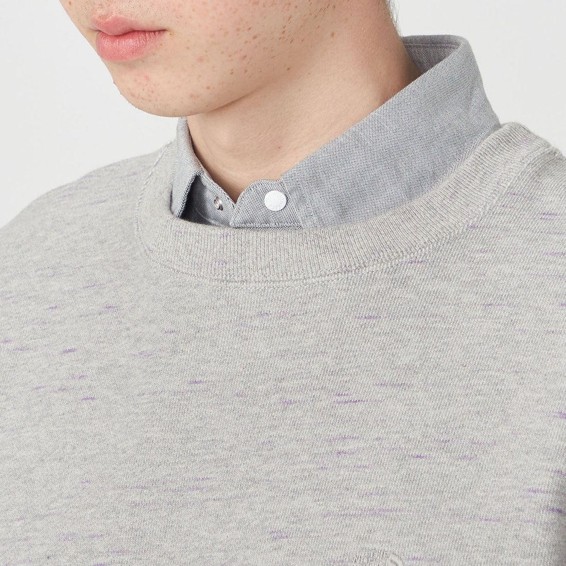 THE NORTH FACE PURPLE LABEL [ザ ノースフェイス パープルレーベル] フィールド クルーネック スウェットシャツ [N26SH059] Z MIX GRAY &&モデル身長：177cm 着用サイズ：M&&