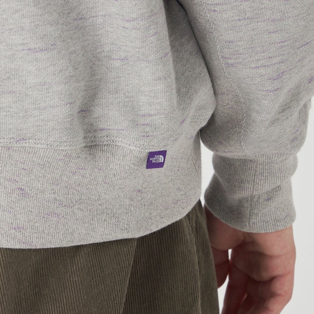 THE NORTH FACE PURPLE LABEL [ザ ノースフェイス パープルレーベル] フィールド クルーネック スウェットシャツ [N26SH059] Z MIX GRAY &&モデル身長：177cm 着用サイズ：M&&