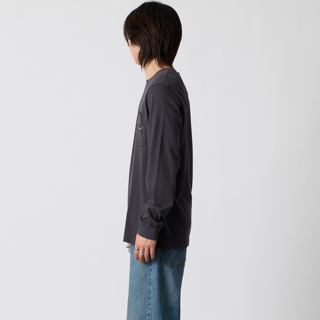 patagonia [パタゴニア] メンズ ロングスリーブ ミッドウェイト 95オーバルロゴポケットTシャツ [37898] CVGR &&モデル身長：177cm 着用サイズ：M&&
